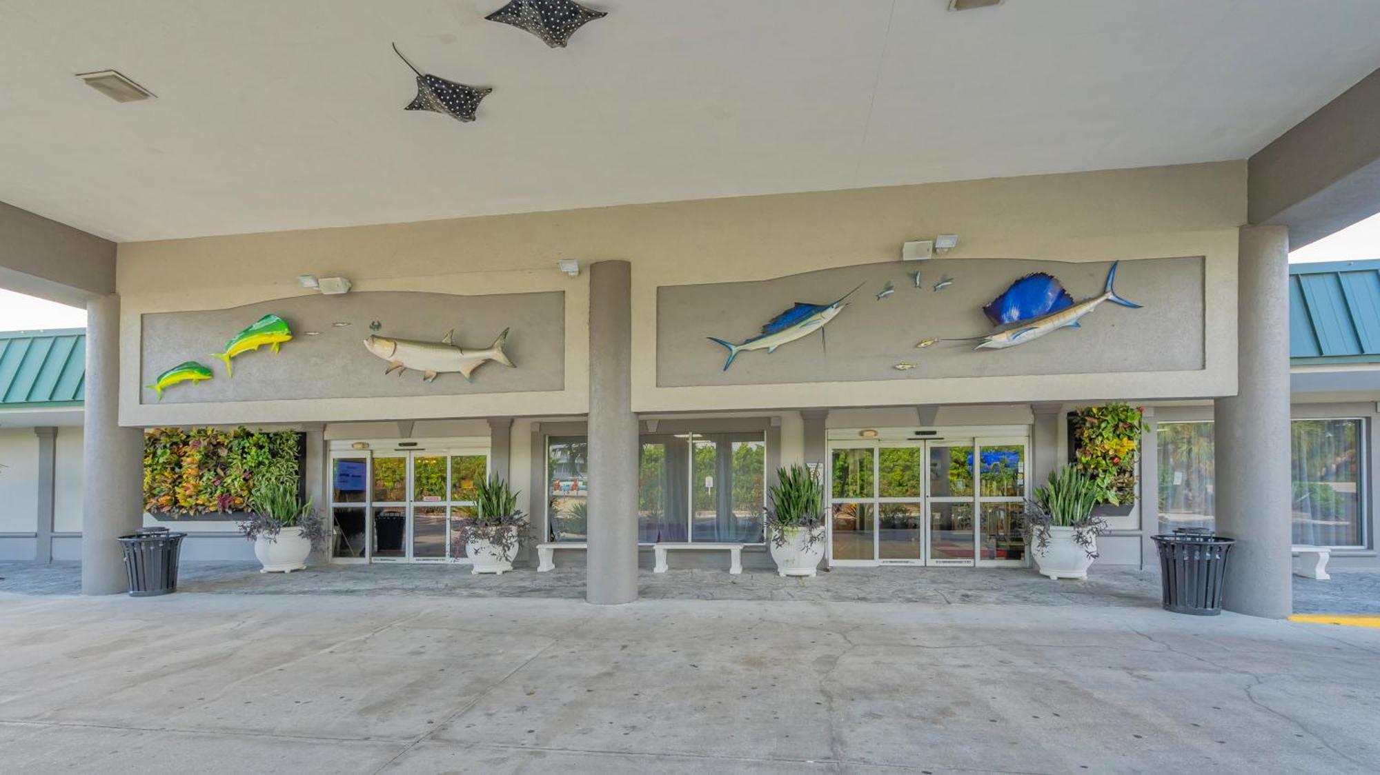 All-New Waterfront With Balcony,Pool,Tiki Bar,Gym Sarasota Exterior foto