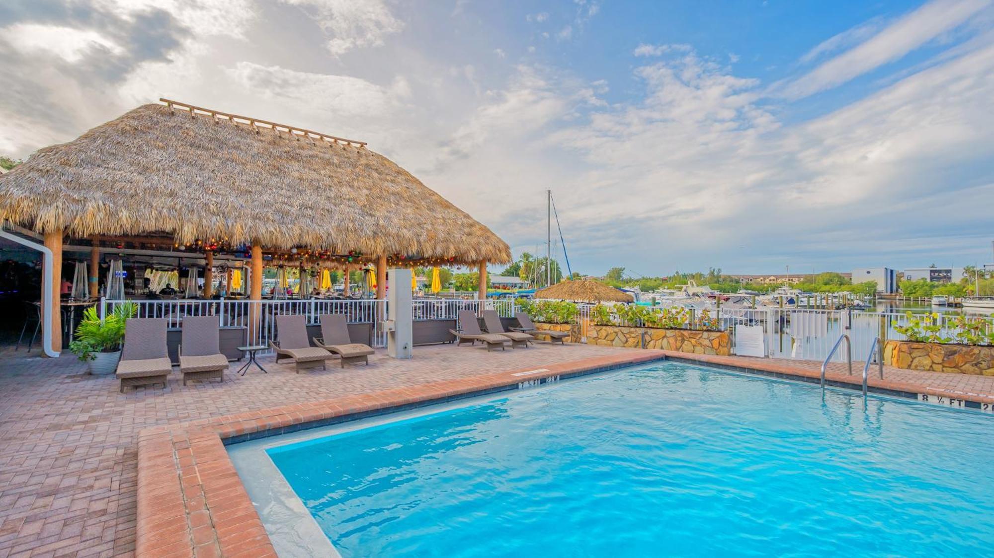 All-New Waterfront With Balcony,Pool,Tiki Bar,Gym Sarasota Exterior foto
