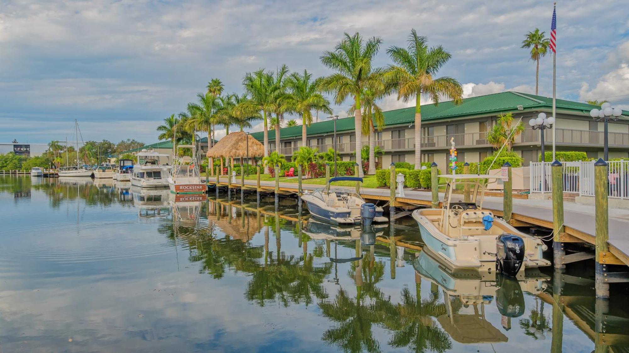 All-New Waterfront With Balcony,Pool,Tiki Bar,Gym Sarasota Exterior foto