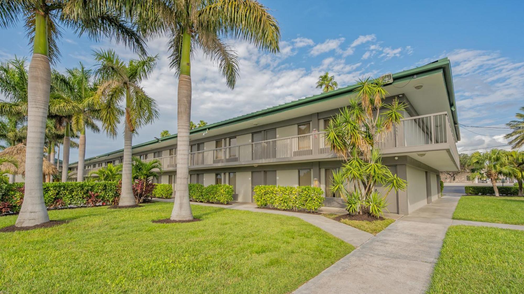 All-New Waterfront With Balcony,Pool,Tiki Bar,Gym Sarasota Exterior foto