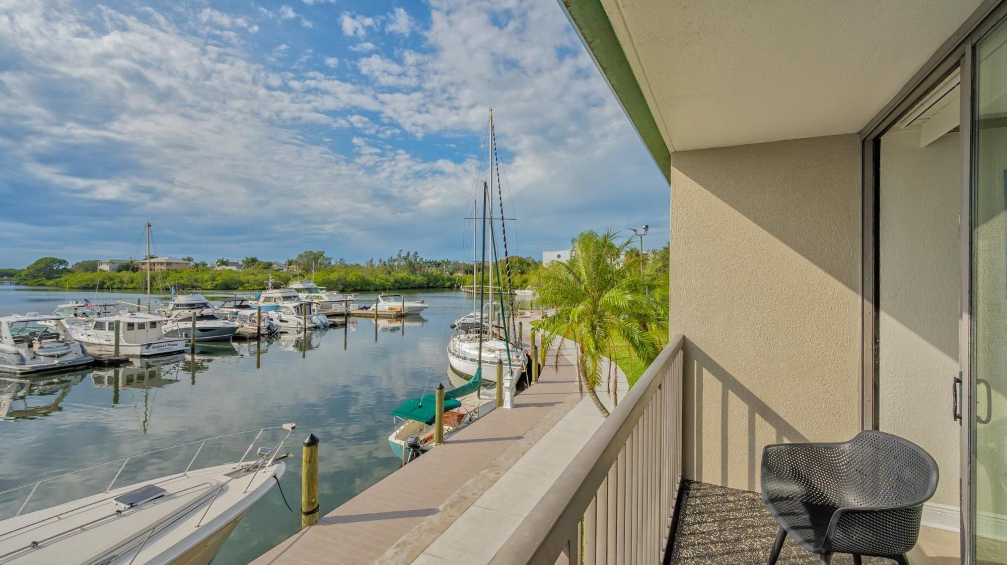 All-New Waterfront With Balcony,Pool,Tiki Bar,Gym Sarasota Exterior foto